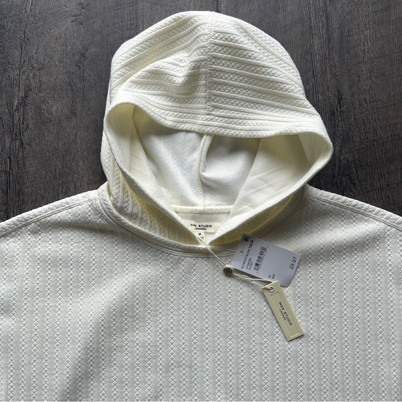 Max Studio | Textured Ribbed Balloon Sleeve Drawstring Waist Hoodie NWT Medium - Picture 2 of 9